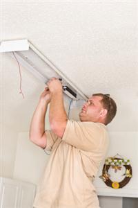 How To Fix A Flickering Fluorescent Light Bulb